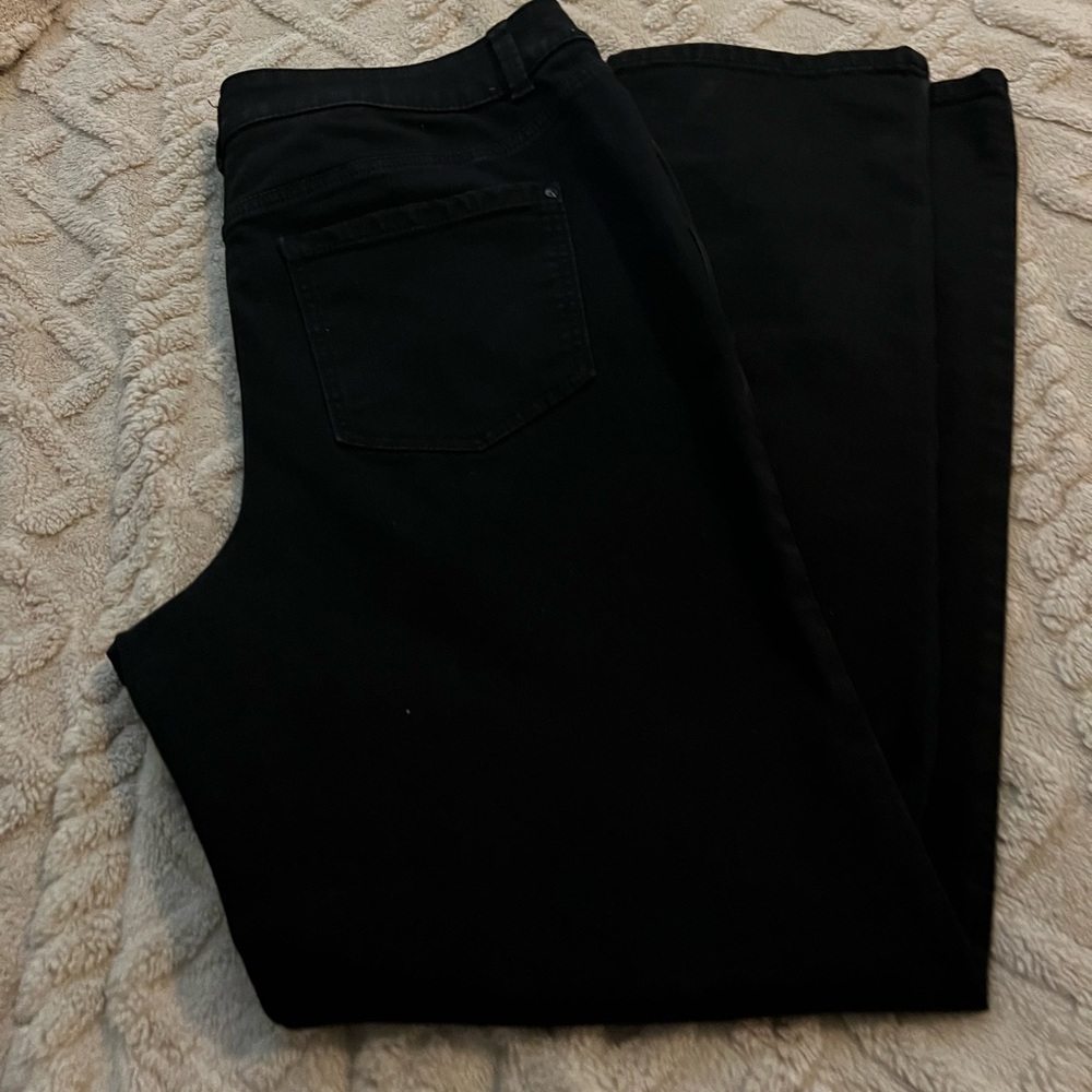 Maurices 18w regular straight legged